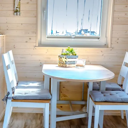 Hausboot Kaddi's Sunflower - Huus & Hotel en barco