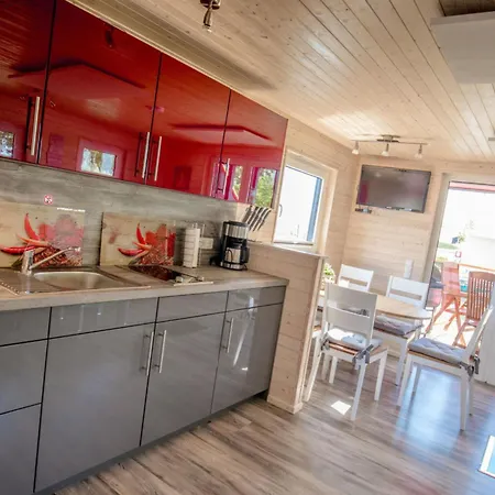 Hausboot Kaddi's Sunflower - Huus & Гросенброде